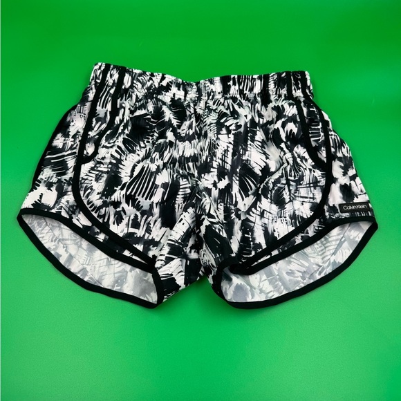 Calvin‎ Klein Black and White Athletic Shorts - Picture 2 of 5